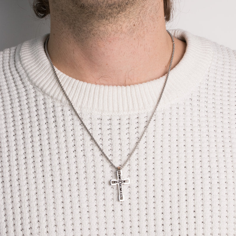 Collana in Acciaio con croce di colore nero