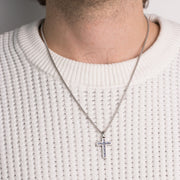 Collana in Acciaio con croce di colore nero e dettagli blu