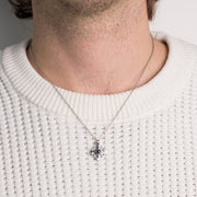 Collana in Acciaio con pendente tondo con dettagli blu