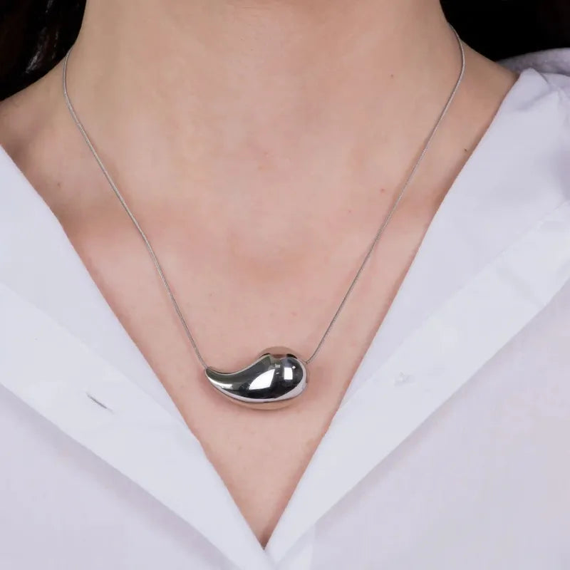 Collana in Acciaio a goccia lucido
