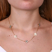 Collana in Acciaio con fiori a quattro petali