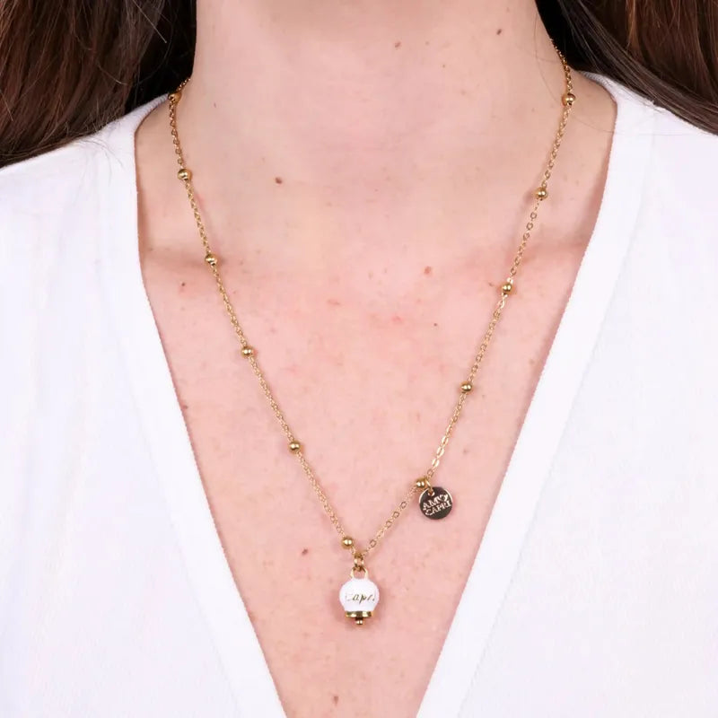 Collana in Acciaio con campanella pendente bianca e oro con scritta Capri - BYSIMON gioielli