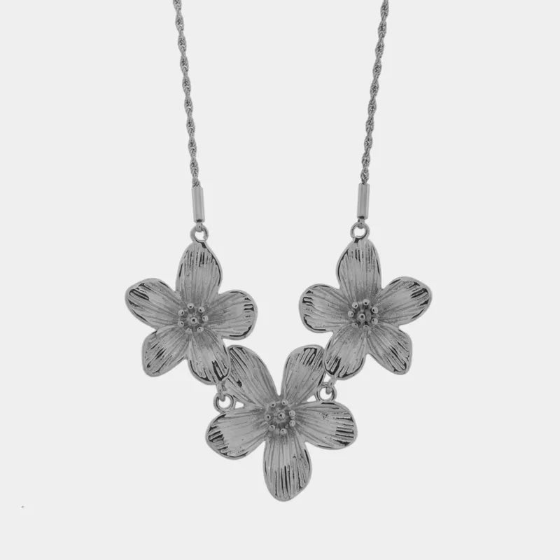 Collana in Acciaio fiori rigati