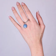 Anello in Acciaio con campanella blu cobalto  con scritta Capri