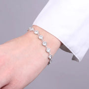 Bracciale in Acciaio giro di cuori impreziositi da cristalli