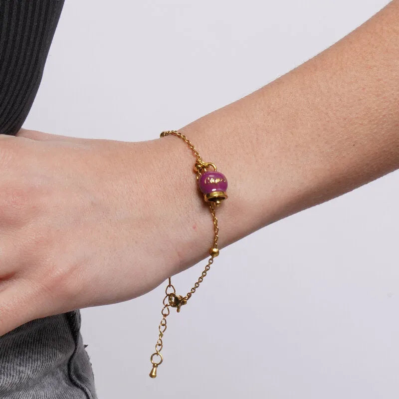 Bracciale in Acciaio con Campanella Portafortuna Notte in Piazzetta Capri - Colore Amaranth - gioiello BySimon