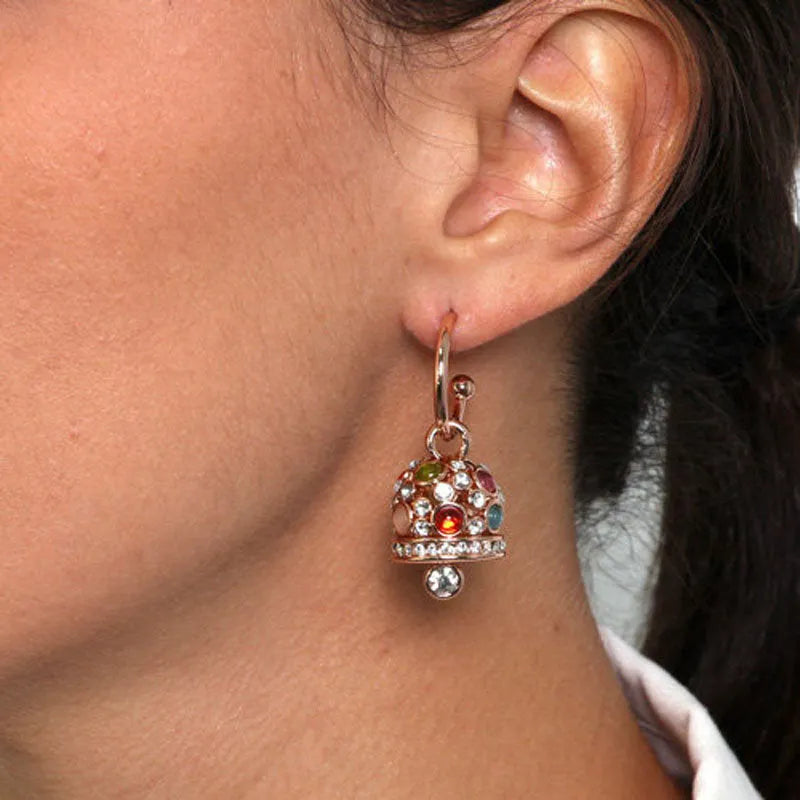 Orecchini in Metallo a cerchietto, con campane pendenti impreziosite da cristalli multicolore e punti luce bianchi - BYSIMON gioielli