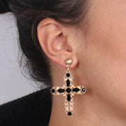 Orecchini in Metallo  pendenti con simbolo croce impreziositi da smalto nero