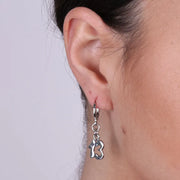 Orecchini in Metallo cerchietto con numero portafortuna 13 pendente