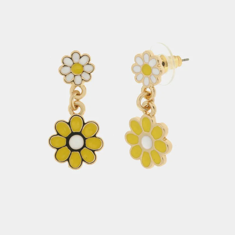 Metal earrings with yellow and white daisies