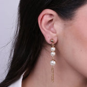 Orecchini in Metallo con perle bianche