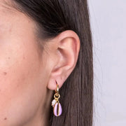 Orecchini in Metallo pendenti con conchiglia viola