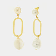 Orecchini in Metallo con catena e perla bianca