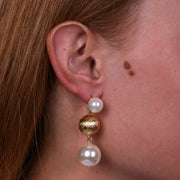 Orecchini in Metallo con perle bianche e oro