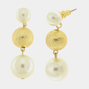 Orecchini in Metallo con perle bianche e oro