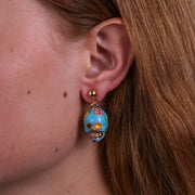 Orecchini in Metallo con capuzzella azzurra impreziosita da fiori colorati