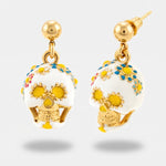 Orecchini in Metallo con capuzzella bianca impreziosita da fiori colorati AMONAPOLI - gioiello BySimon