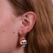 Orecchini in Metallo con capuzzella bianca impreziosita da cuori colorati