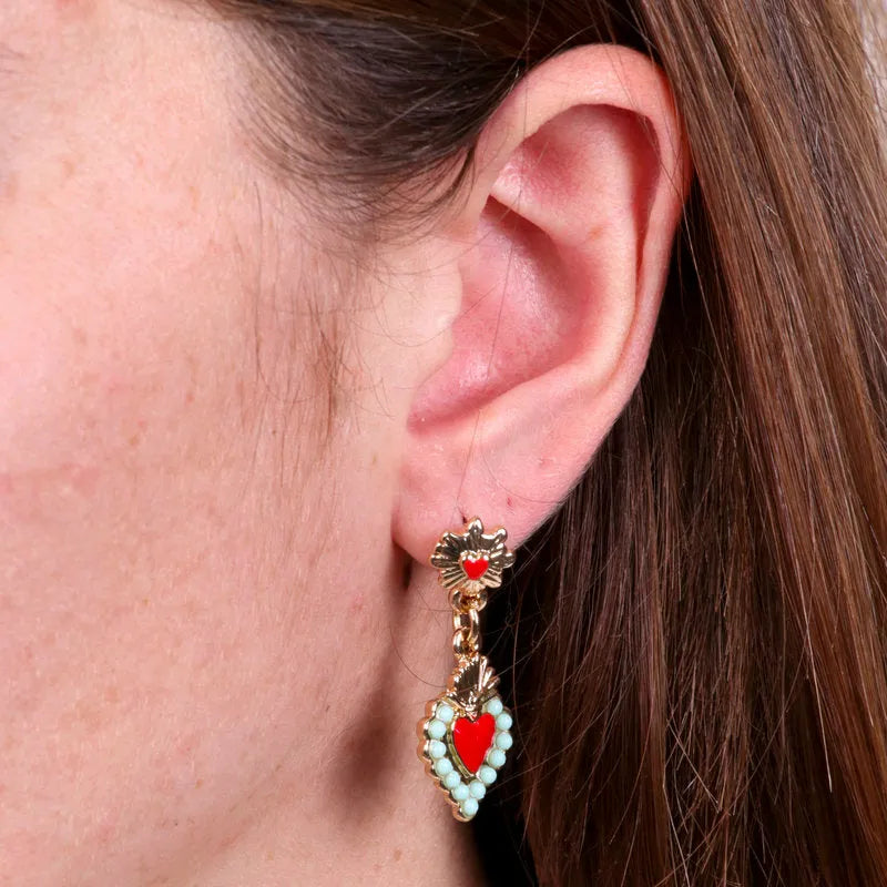 Orecchini in Metallo con cuore sacro pendente rosso e contorno verde - BYSIMON gioielli