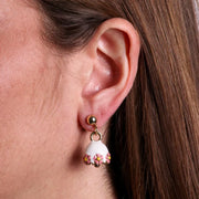 Orecchini in Metallo con campanella bianca e fiori