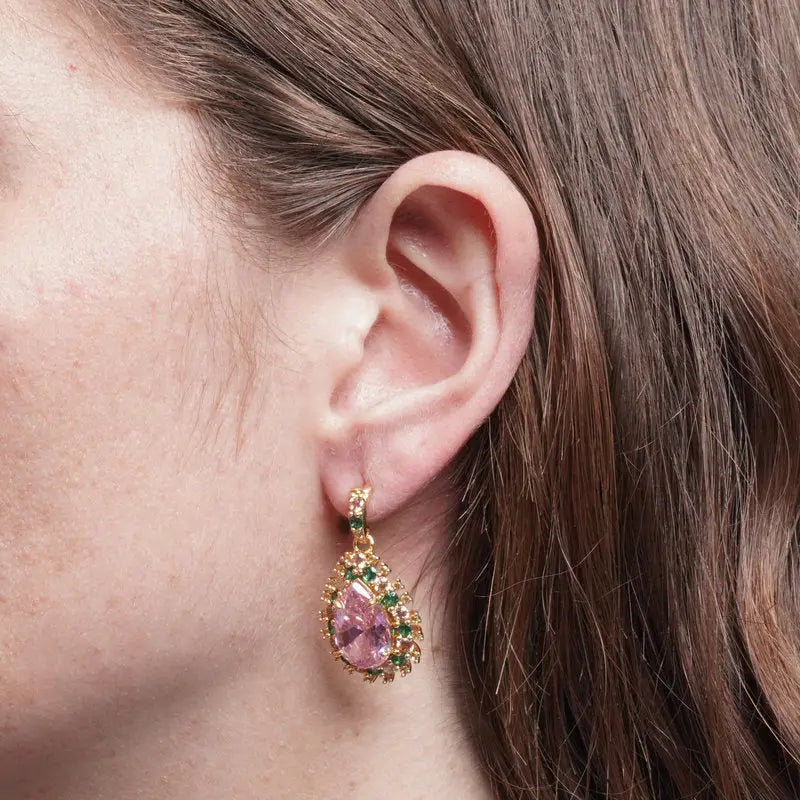 Orecchini in Metallo goccia rosa con zirconi verdi