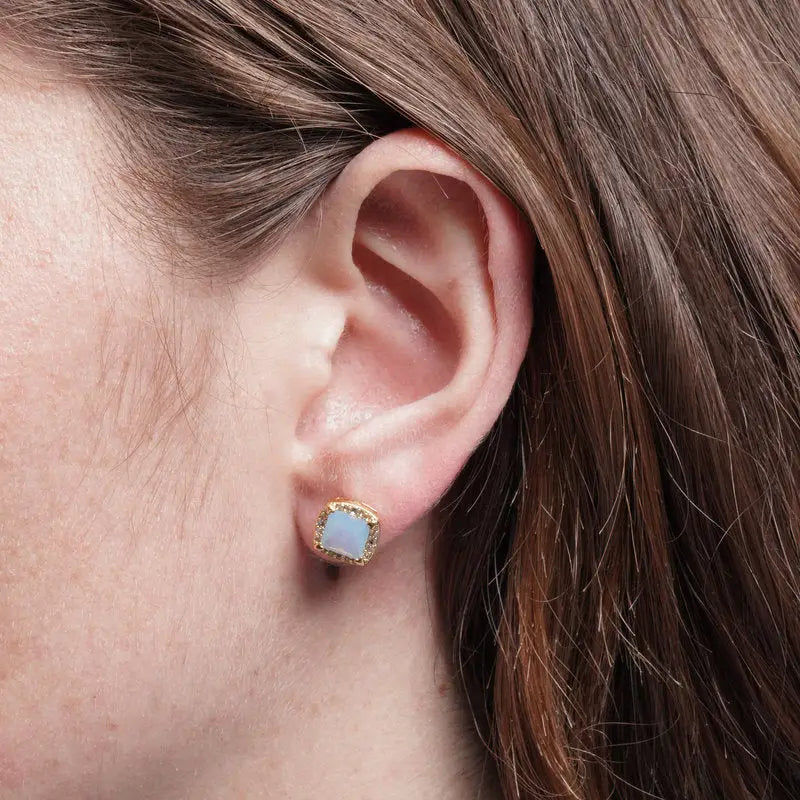Orecchini in Metallo a lobo con zircone quadrato
