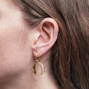 Orecchini in Metallo alternato liscio e pavè