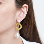 Orecchini in Metallo a cerchio con perle