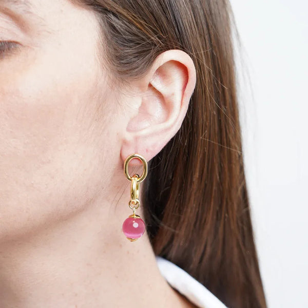 Orecchini in Metallo con sfera rosa - BYSIMON gioielli
