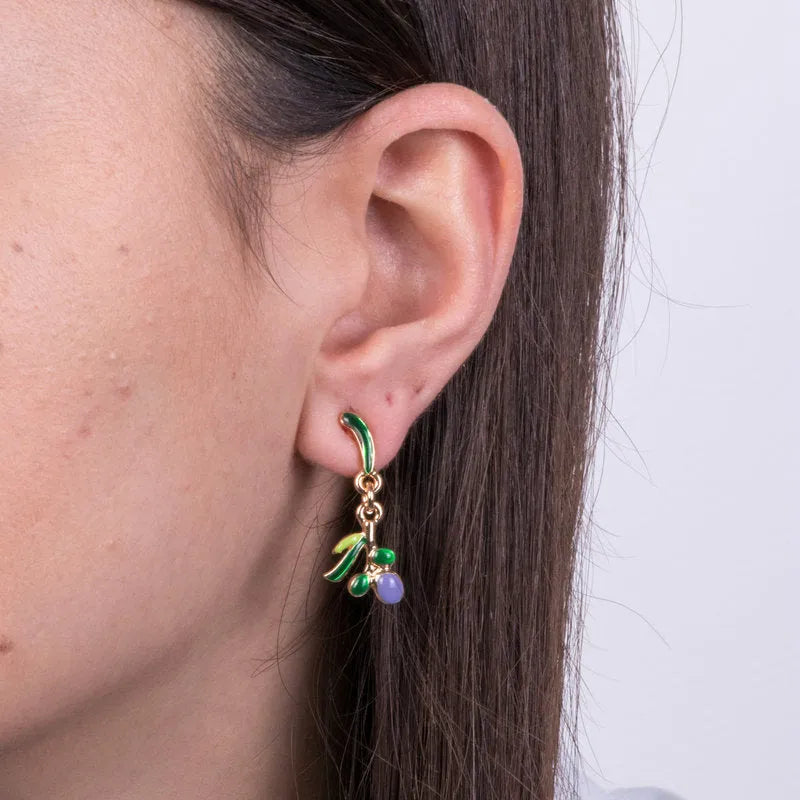 Metal earrings with hanging olives