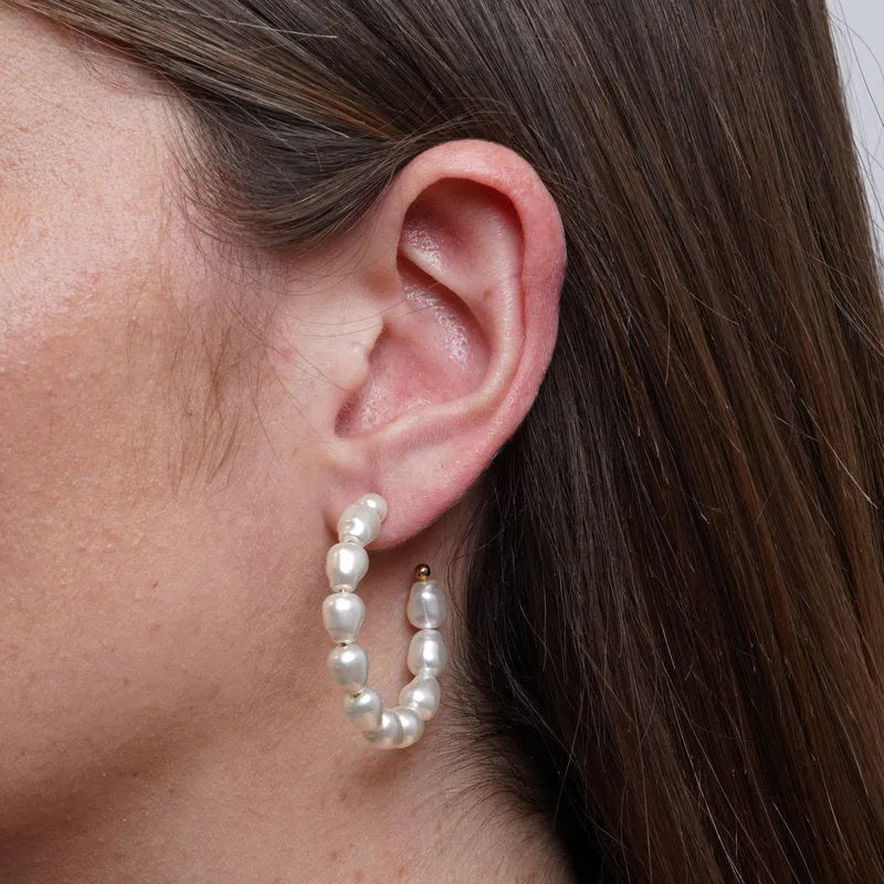 Orecchini in Metallo semicerchio con perle