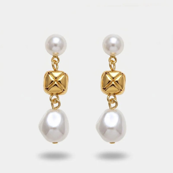 Orecchini in Metallo pendenti cubo oro e sfere