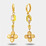 Orecchini in Metallo fiore pendente con cristallo - BYSIMON gioielli