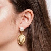 Orecchini in Metallo perla a lobo con cammeo