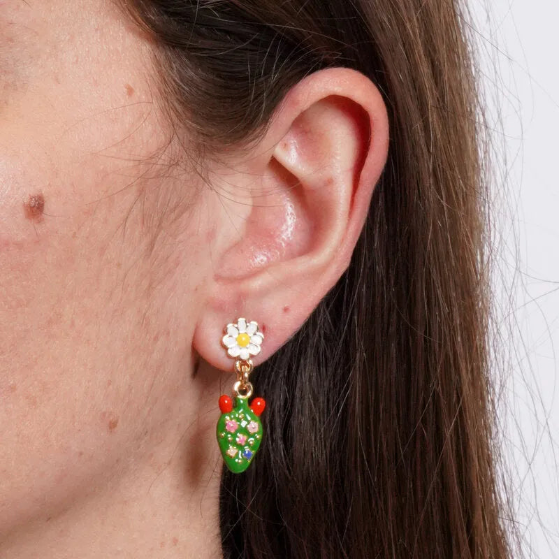 Orecchini in Metallo fico d'india impreziosito da fiori e margherite
