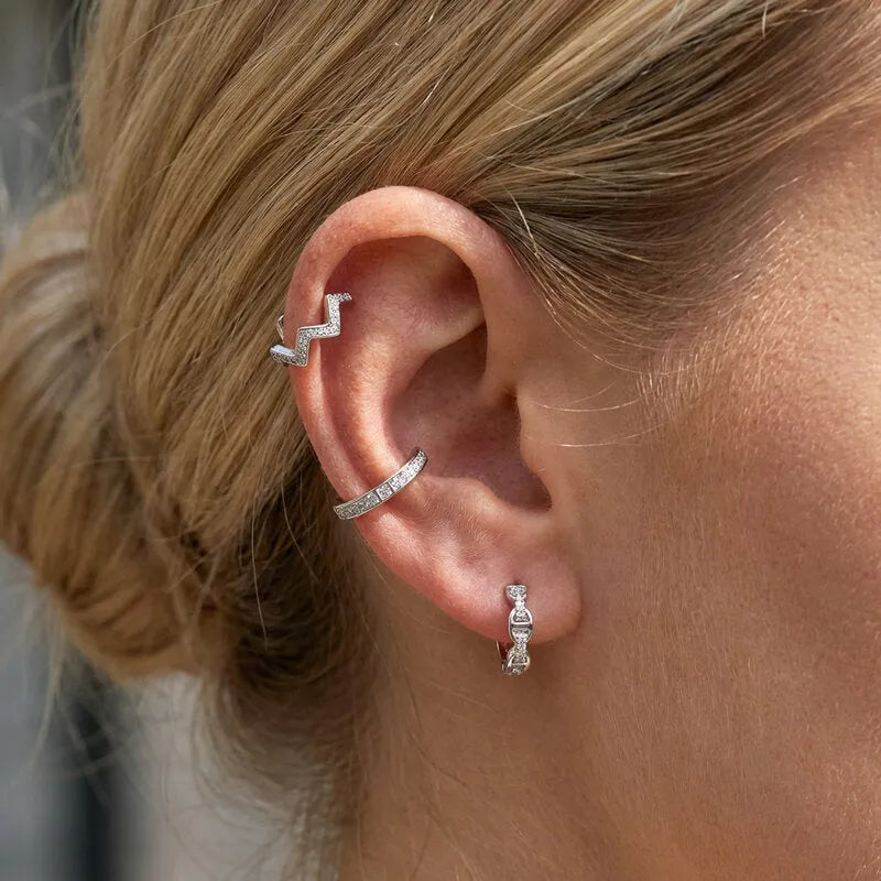 Orecchini in Metallo Set da sei cerchietti zig zag e catena