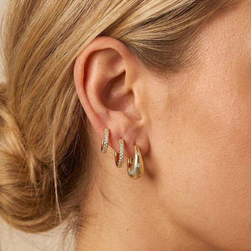 Orecchini in Metallo Set da sei dorato con cristalli