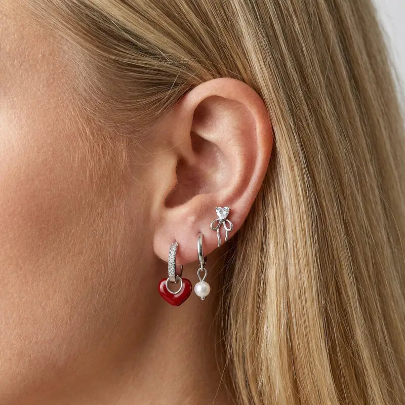Orecchini in Metallo Set da sei con cuore rosso e fiocco