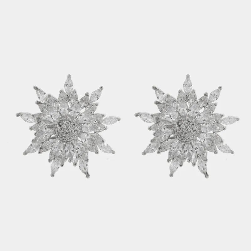 Orecchini in Metallo fiore radiale con cristalli