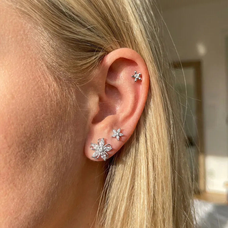 Orecchini in Metallo Set da sei con fiori di cristalli