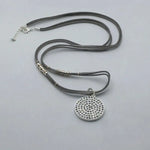 Collana in Metallo con medaglietta e cristalli