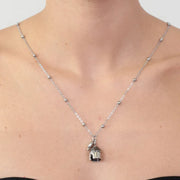 Collana in Metallo con trullo pugliese pendente impreziosito da smalti colorati