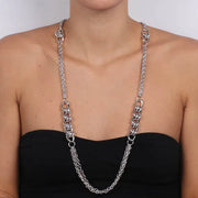 Collana in Metallo Elegante, a catena lunga multifilo impreziosita da anelli intrecciati