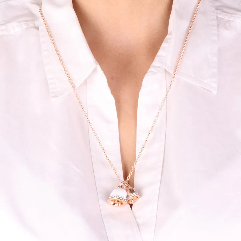Collana in Metallo con campanelle portafortuna smaltata bianca e con cristalli bianchi - BYSIMON gioielli