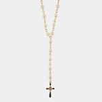 Collana in Metallo con perle bianche impreziosite da croce con cristalli neri