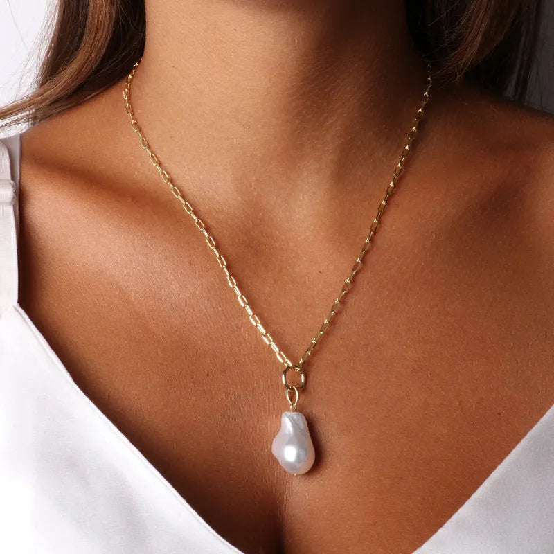 Collana in Metallo con perla barocca pendente