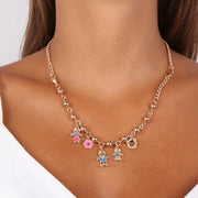 Collana in Metallo con pendenti impreziositi da smalti a forma di mamma, fiore, papà, bimbo e casa con cuore