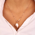 Collana in Metallo con pumo portafortuna smaltato color bianco - BYSIMON gioielli