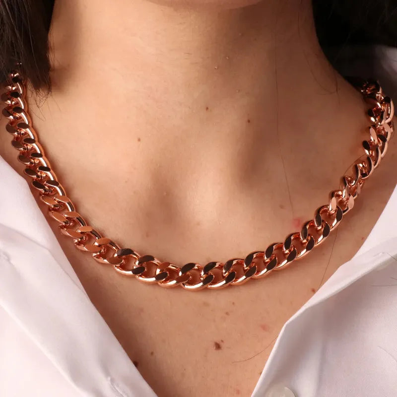Collana in Metallo con intrecci di catene