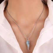 Collana in Metallo con pendente a forma di corno e cristalli